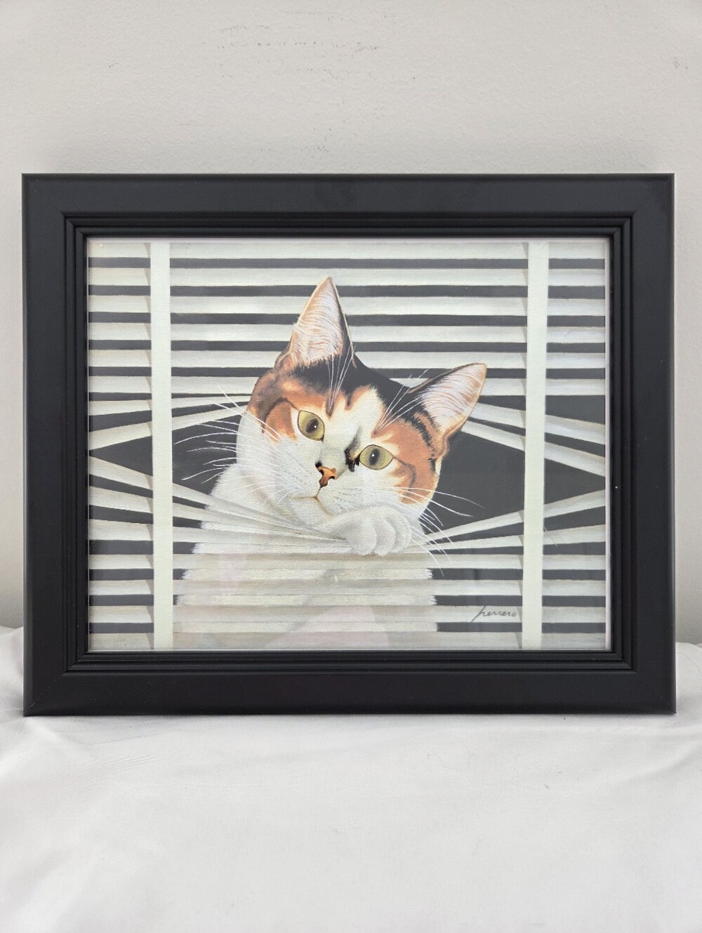 ADORABLE CALICO CAT PEEKING THROUGH THE BLINDS FRAMED ART PRINT